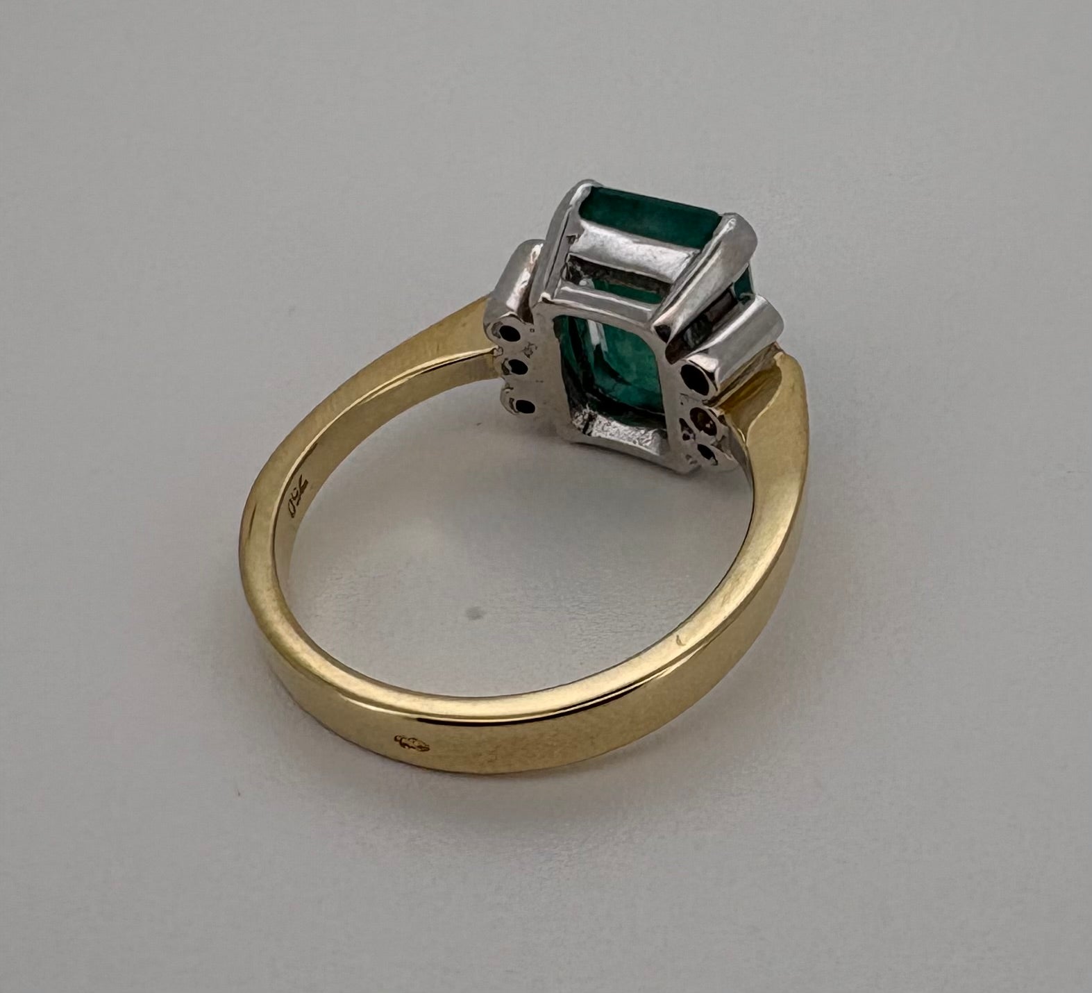Bague Or Jaune et blanc 18K Emeraude et Diamant