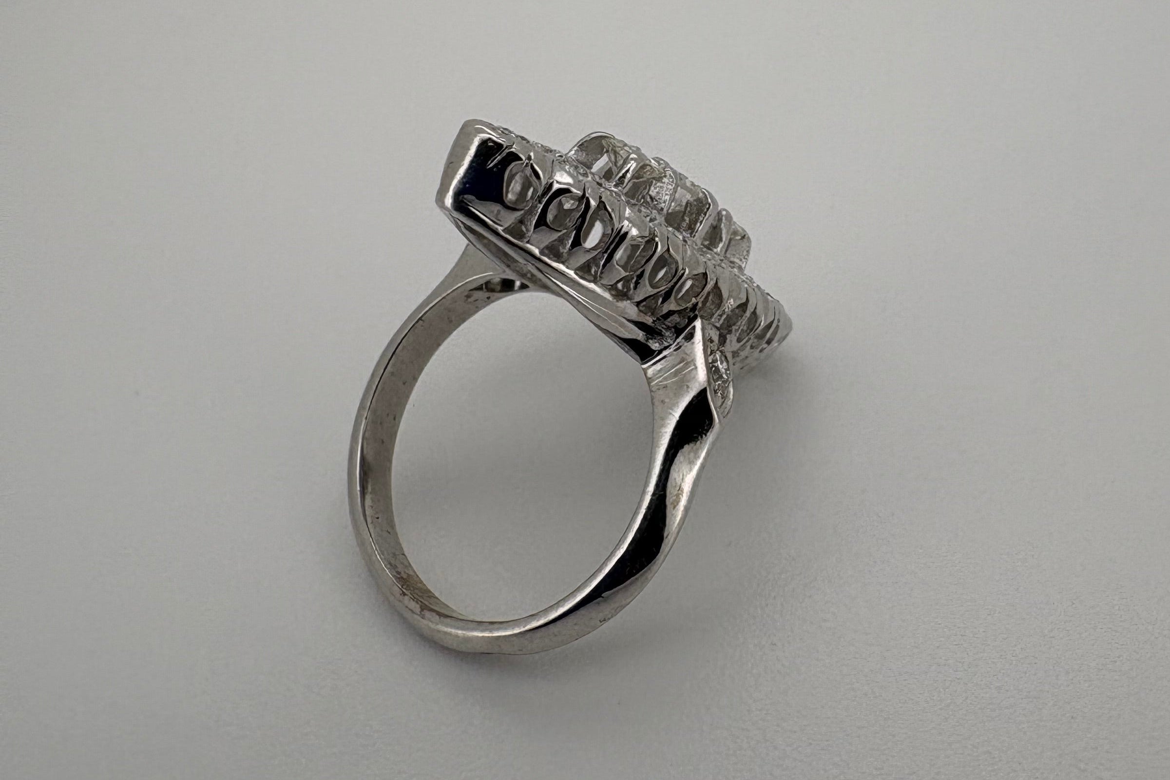 Bague Marquise Or blanc 18K et Diamants