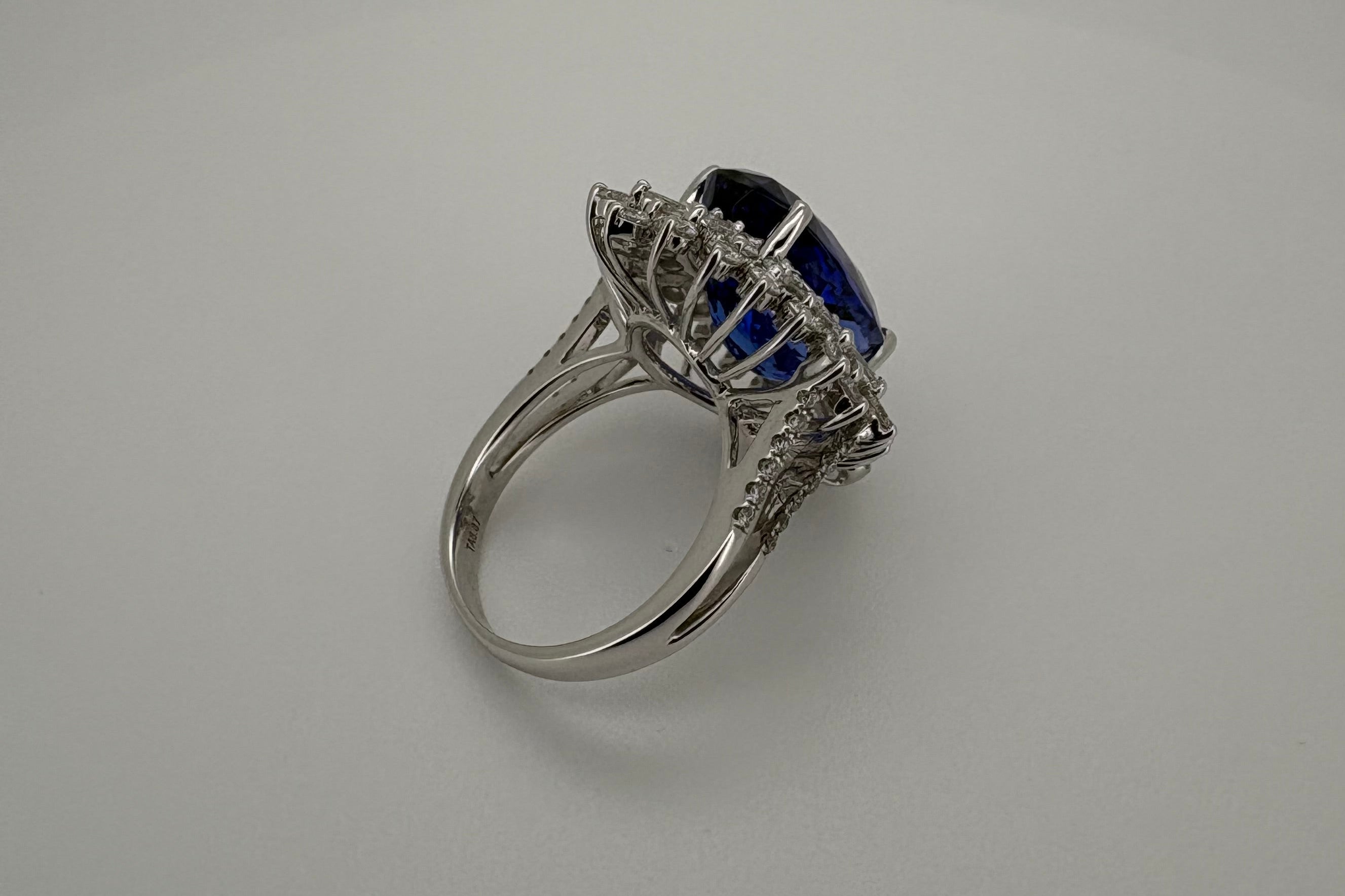 Bague Or blanc 18K Tanzanite