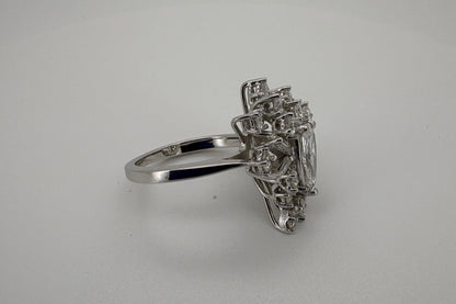 Bague Or blanc 18K et Diamant Poire