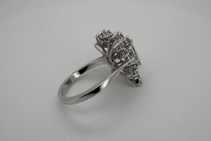 Bague Or blanc 18K et Diamant Poire