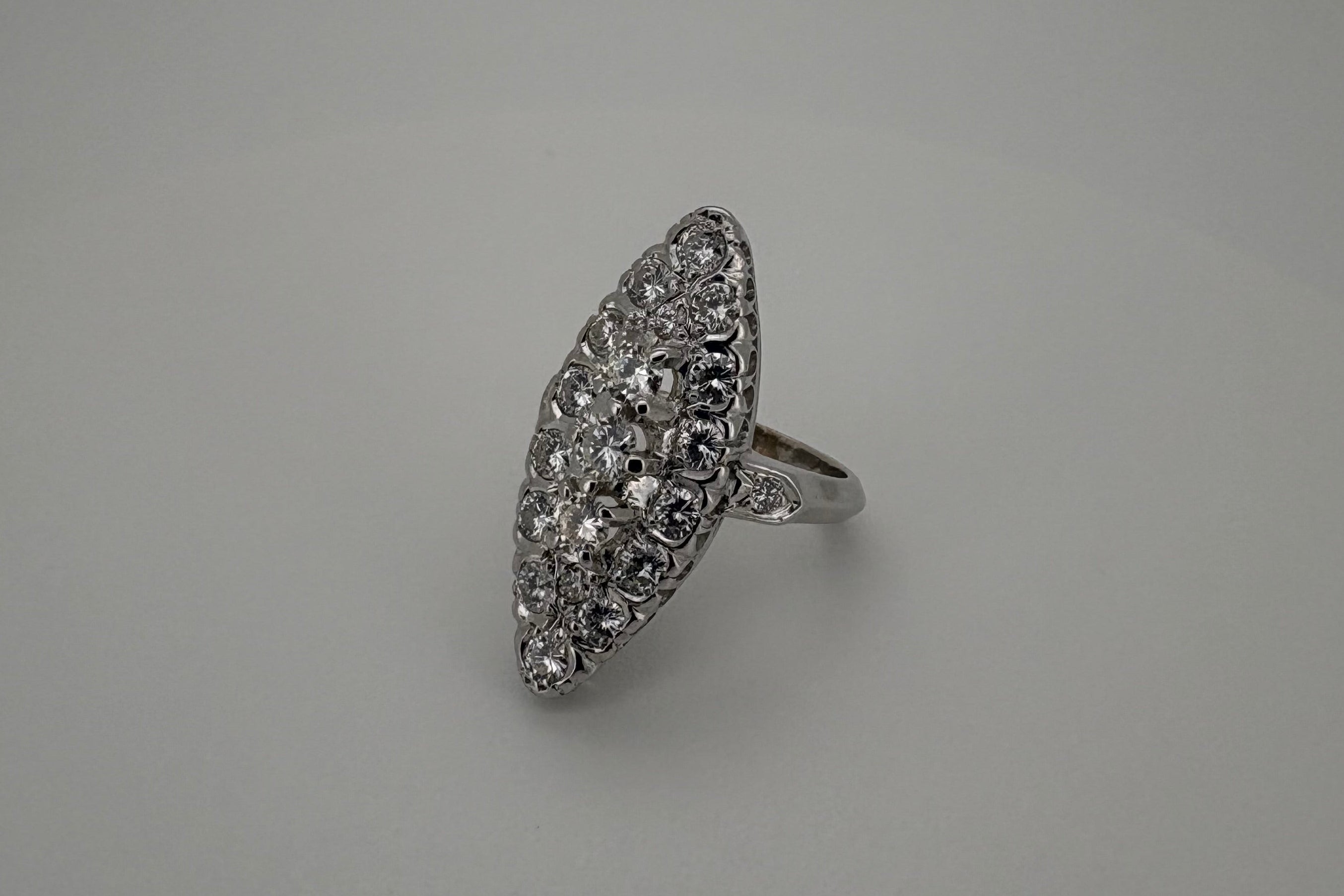 Bague Marquise Or blanc 18K et Diamants