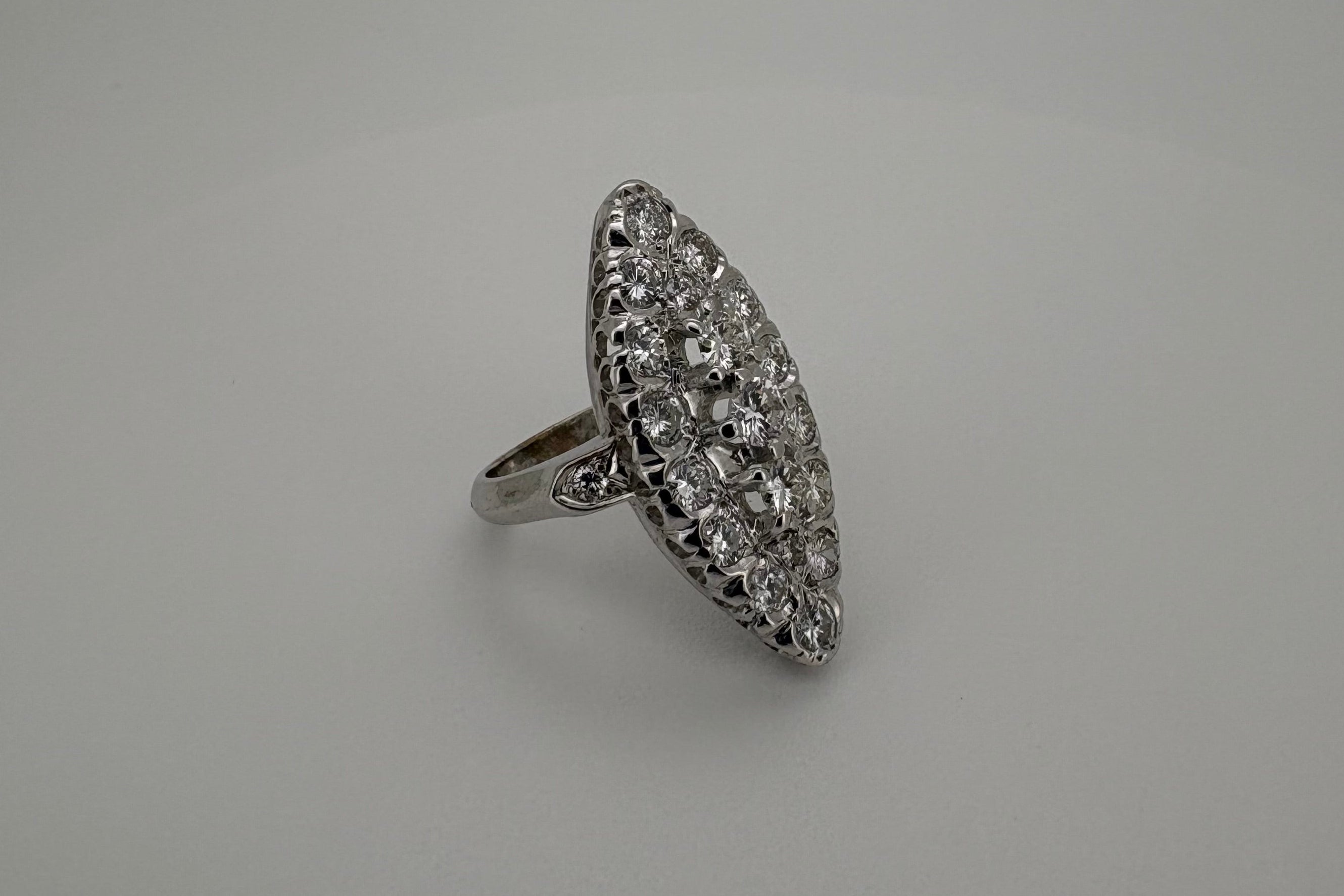 Bague Marquise Or blanc 18K et Diamants