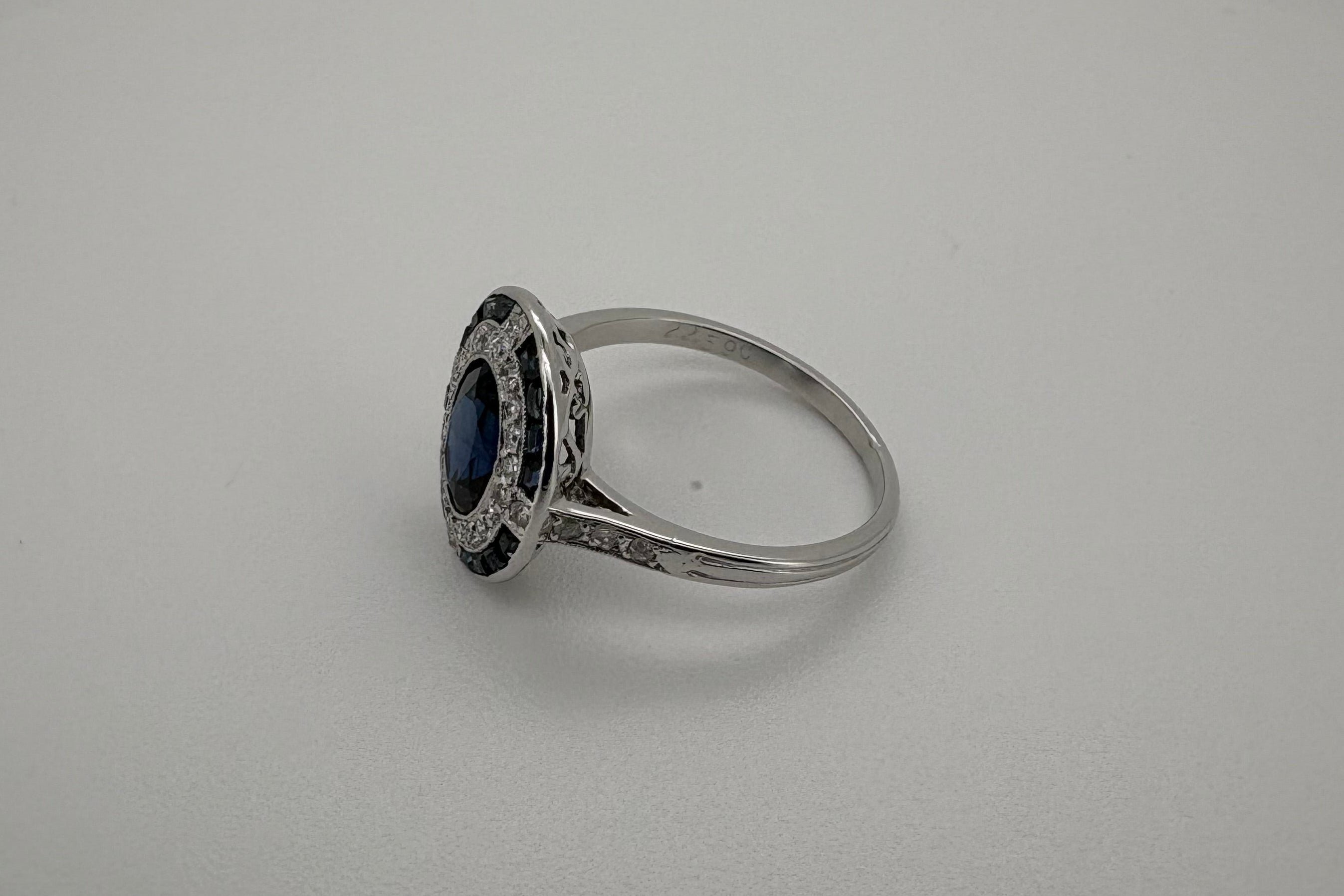 Bague Platine Art-Déco Saphirs et Diamants